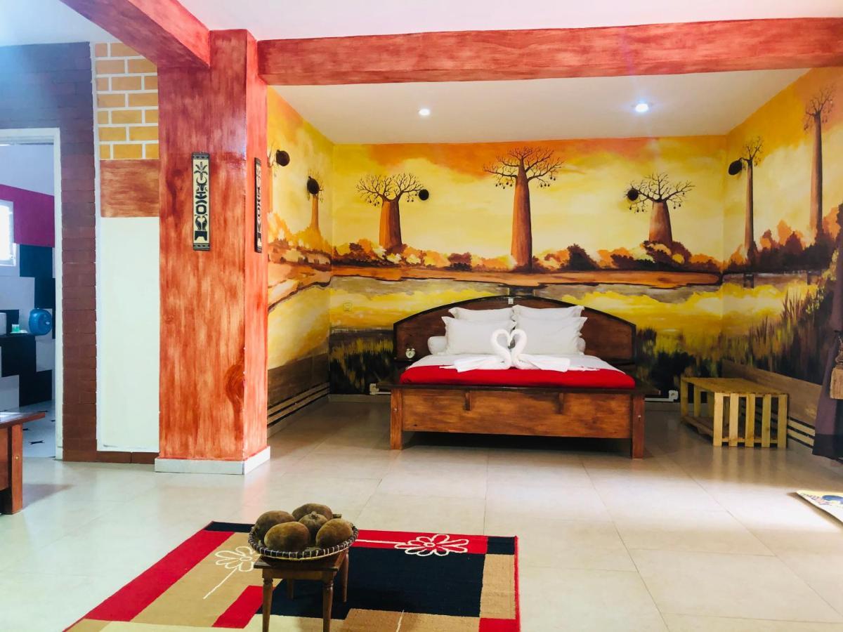 Talata-maty Petite Flower Guest House מראה חיצוני תמונה