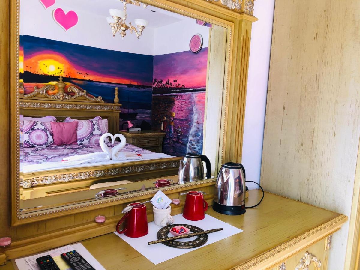 Talata-maty Petite Flower Guest House מראה חיצוני תמונה