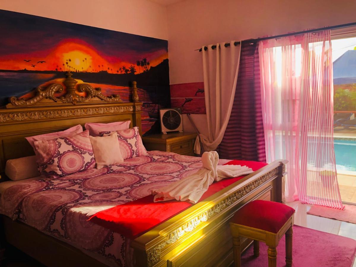 Talata-maty Petite Flower Guest House מראה חיצוני תמונה